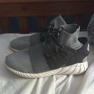 ADIDAS KITH tubular doom “just us” size 13